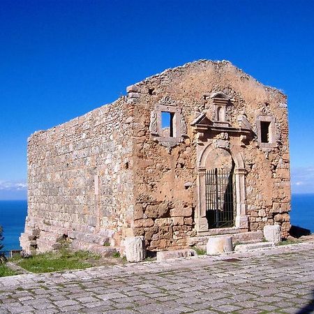 Casa Vacanza Pedala Villa San Marco d'Alunzio Luaran gambar